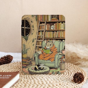 Mouse Reading Kindle Case with Hand Strap for Paperwhite 11th 12th Gen 6.8'' 7'' 2022/2024, Kindle 10/11/12th 6'', Kobo Clara Libra Case