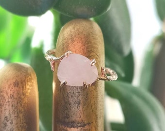 Rose Quartz Twig Ring, Rose Gold Vine Ring, Rose Quartz Tree Branch Ring, January Birthstone Ring, Rose Gold Branch Ring, Dainty Ring