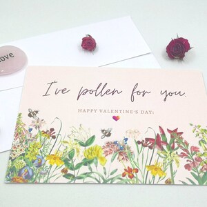Carte postale de Saint-Valentin BeeKeepers, carte de Saint-Valentin du jardinier, carte de Saint-Valentin pour elle, carte de Saint-Valentin sur le thème des abeilles, floral