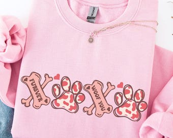 XOXO Paw Dog Valentine Sweatshirt, Valentine's Day Gift for Dog Owner, Animal Lover Shirt, Women's Valentine Tee, Cute Dog Mom Gift Idea