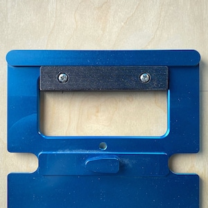 3D Printed Hanger Compatible with TSO GRS