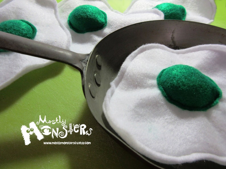 Felt toy EGG with squeaker squeaky egg toy felt food egg toy fried egg felt egg green green egg green egg yolk toy image 5