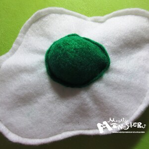 Felt toy EGG with squeaker squeaky egg toy felt food egg toy fried egg felt egg green green egg green egg yolk toy Emerald Green yolk