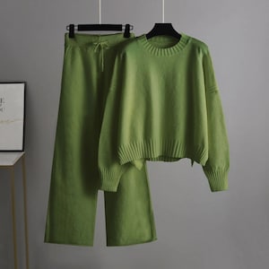 Conjunto de dos piezas de punto acogedor: suéter holgado y pantalones anchos