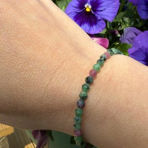 Genuine Ruby Zoisite Bracelet sz 6.5"