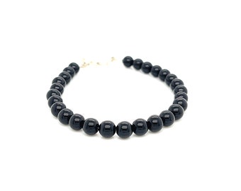 Black Onyx 6mm gemstone bracelet. Black Onyx gemstones, stackable bracelets, beaded gemstone bracelets, protection gemstone bracelet