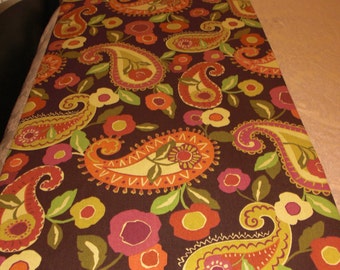 Queen Size Pink Paisley Bed Scarf