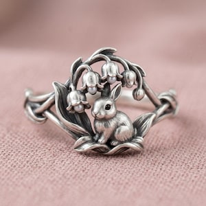 Kaninblomring, silverfärgad kaninarmband med blåklocka och pärldetaljer