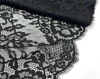 Bordure en dentelle florale noire