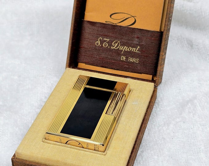 St DuPont L1 Large Made In France Black Laque De Chine Gold Plated Lighter With box - Work Great