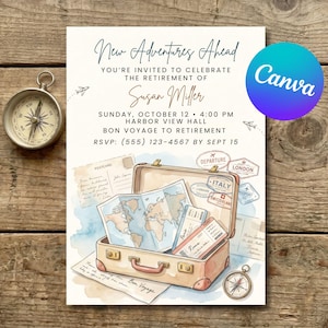 Puede incluir: Una invitación de jubilación con el texto "New Adventures Ahead" y detalles para la celebración de jubilación de Susan Miller. El diseño incluye una maleta con un mapa del mundo, billetes y sellos de viaje, además de una brújula.
