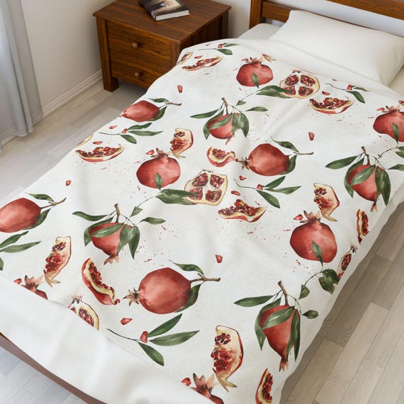 Pomegranate Pattern Velveteen Plush Blanket | Watercolor Fruit Throw