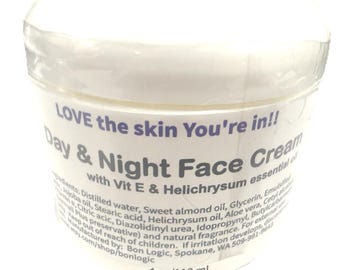 Day and Night Face Moisturizing Cream w Vit E