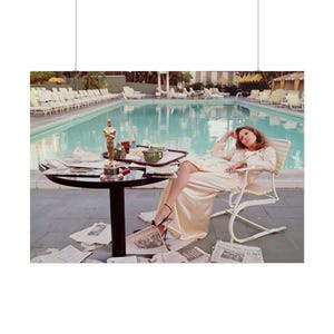 Faye Dunaway Oscar Ennui Print – Vintage Beverly Hills Hotel Pool Photo