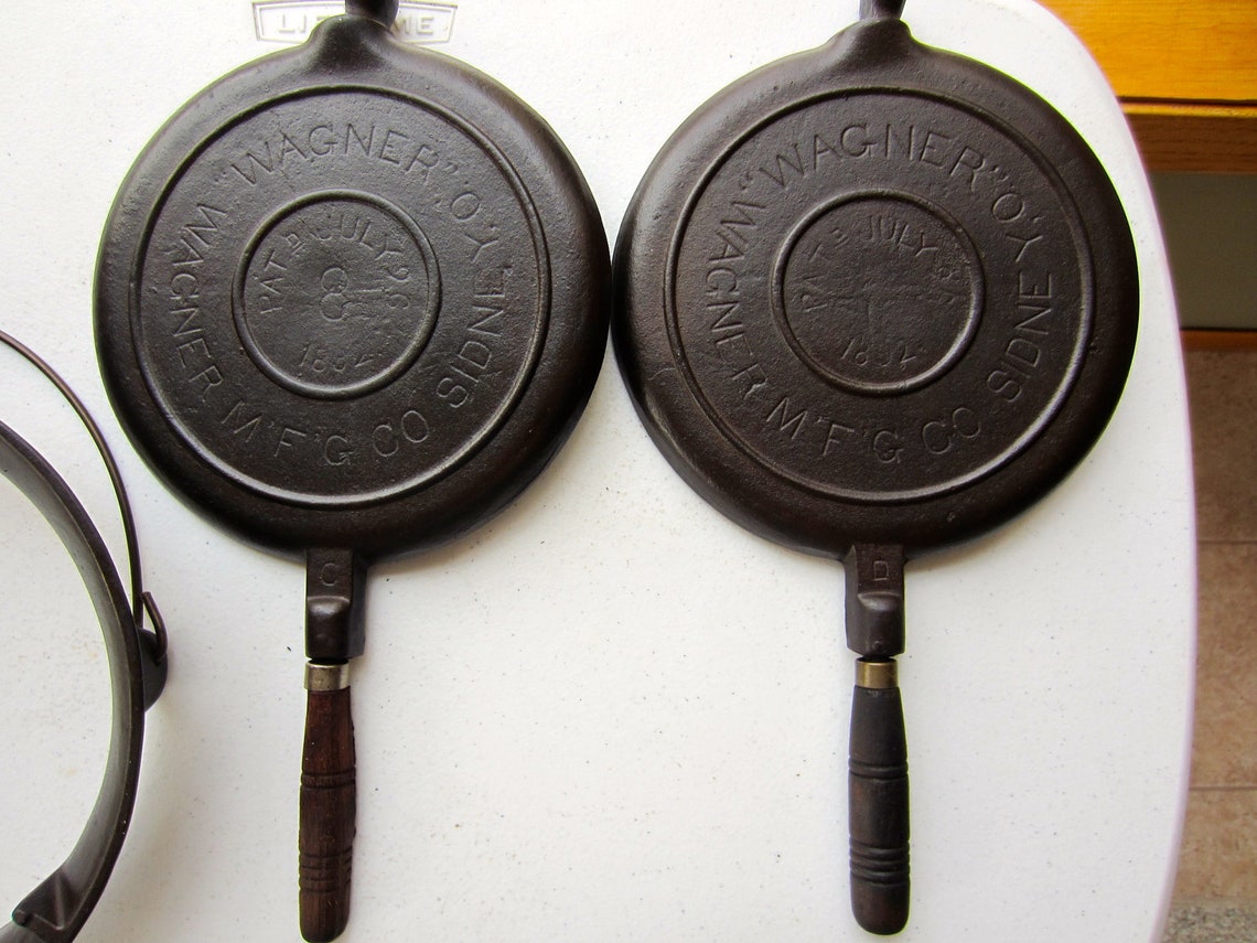 Cast Iron Wagner Waffle Iron 8 Wood Handles and Low Base w Etsy