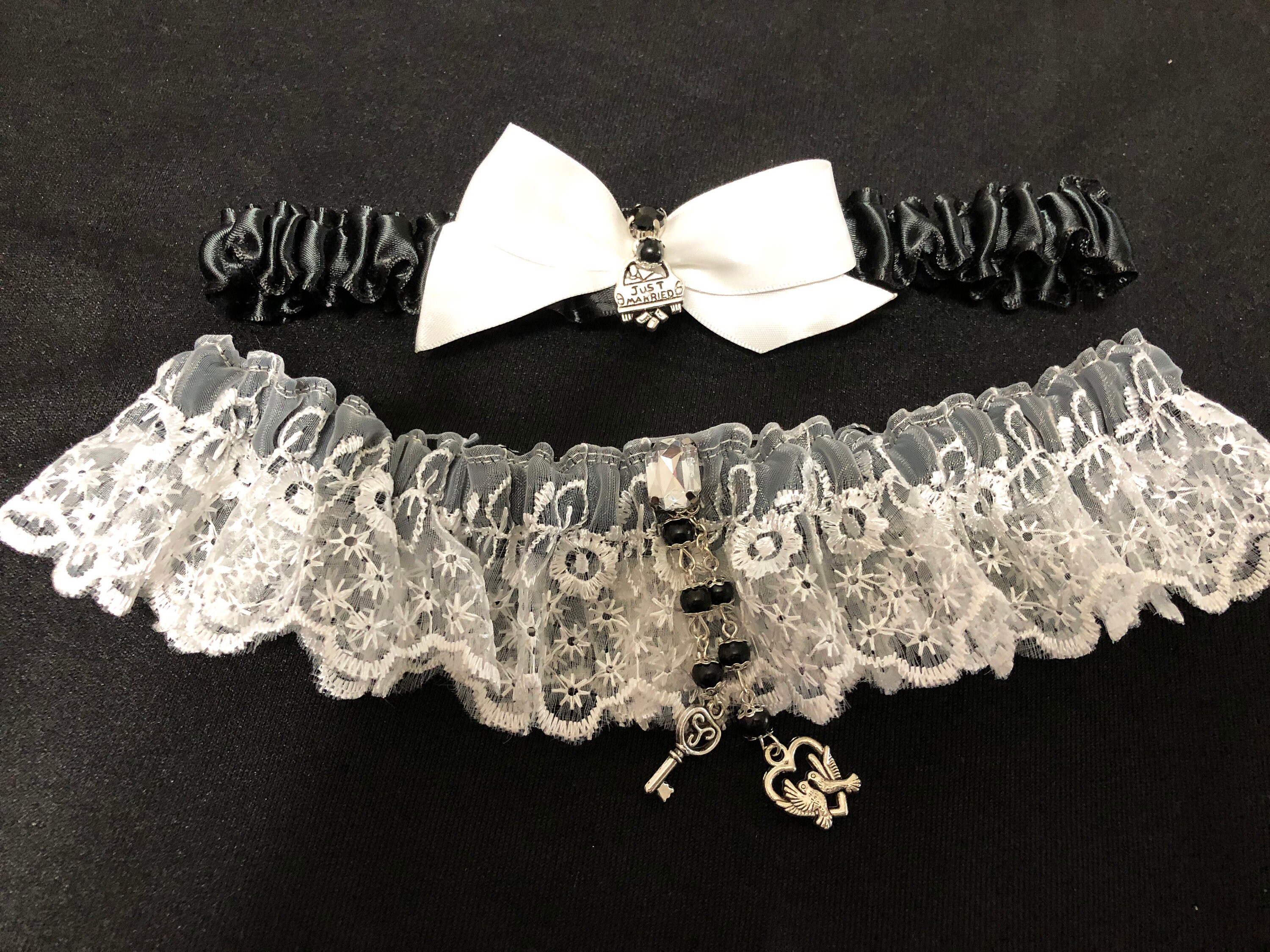 Black and White Lace Wedding Garter Set Black Wedding Garter Etsy