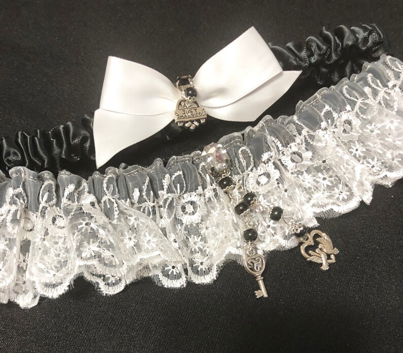 Black and White Lace Wedding Garter Set Black Wedding Garter Etsy
