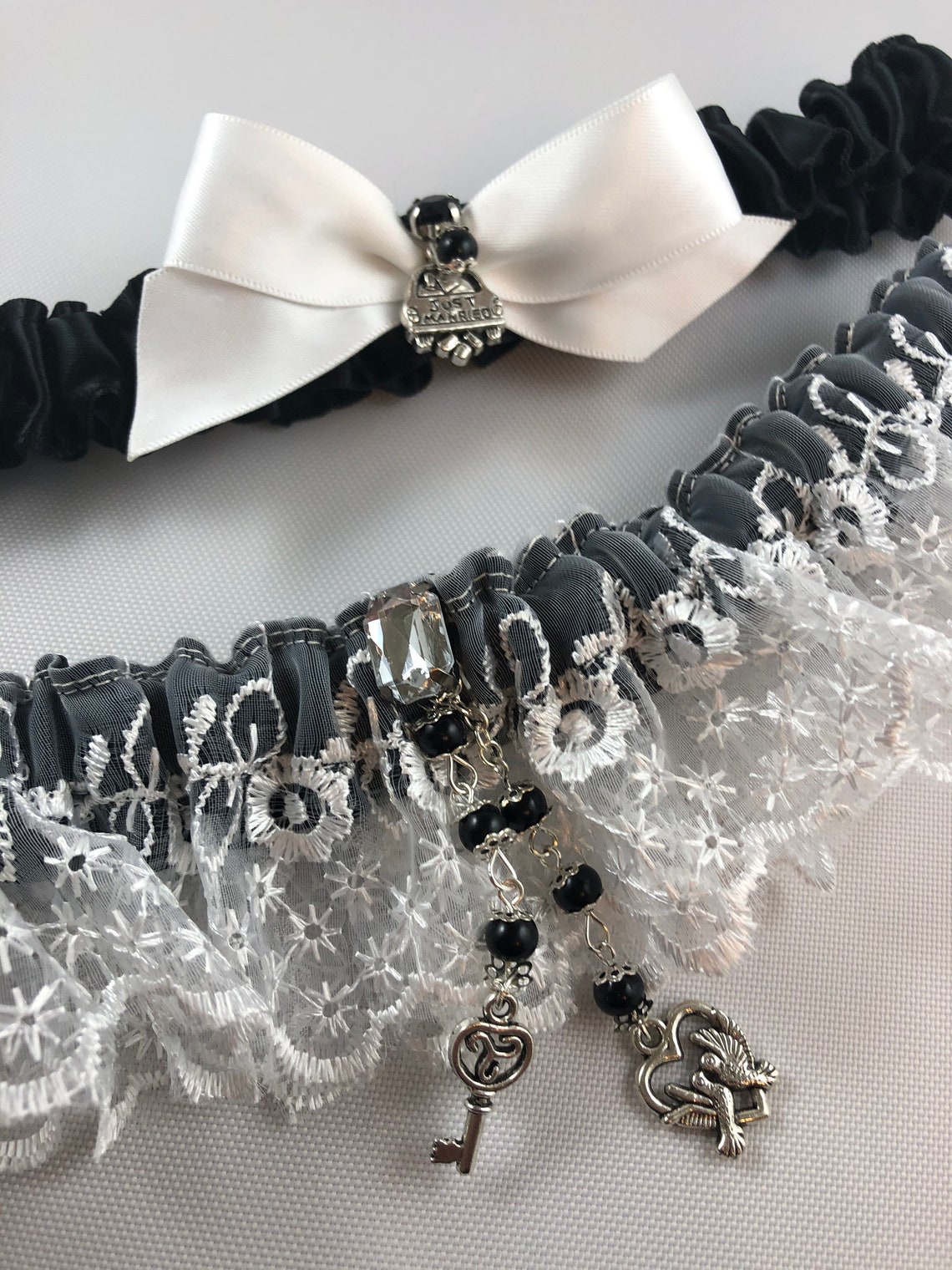Black and White Lace Wedding Garter Set Black Wedding Garter Etsy