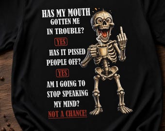 T-shirt met sarcastische quote over een skeletkoffie, grappig T-shirt met een doodskop en middelvinger, brutaal en openhartig T-shirt met volwassen humor, verjaardagscadeau voor koffieliefhebbers