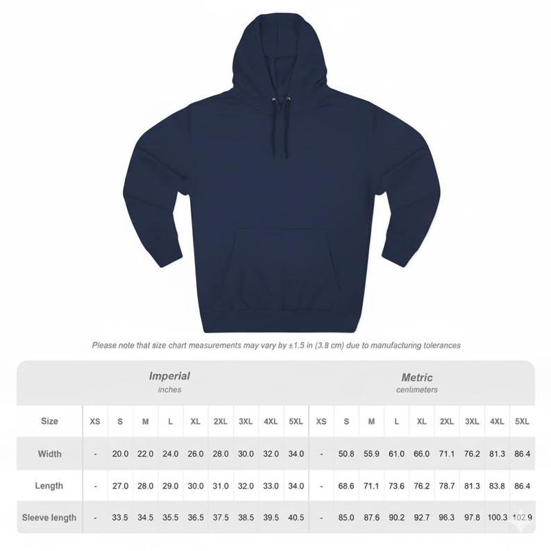 Puede incluir: Una sudadera con capucha azul marino con un bolsillo delantero. La tabla de tallas muestra medidas en pulgadas y cent&iacute;metros. Las medidas de ancho var&iacute;an de 50,8 a 86,4 cm. Las medidas de largo var&iacute;an de 68,6 a 86,4 cm.