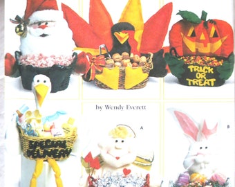 Simplicity 7039 Pattern for Holiday Baskets Decorations, Gift Treats Christmas Santa Thanksgiving Halloween New Baby Valentine's Day Easter