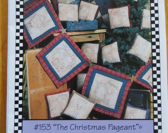 The Christmas Pageant Quilt Garland and Pillow Pattern, Plum Creek Collectibles 153, Folk Art Embroidered Nativity Block Quilt Pattern