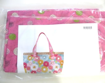 Lunch Bag Fabric Kit, Connecting Threads, Susan Terpin, Includes Pattern and Fabrics