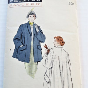 40s Jacket Short Coat Pattern, Butterick 5625, Open Flared Topper, Full Coat, Rolled Shawl Collar Big Pockets Shoulder Pads, Size 12 Bust 30
