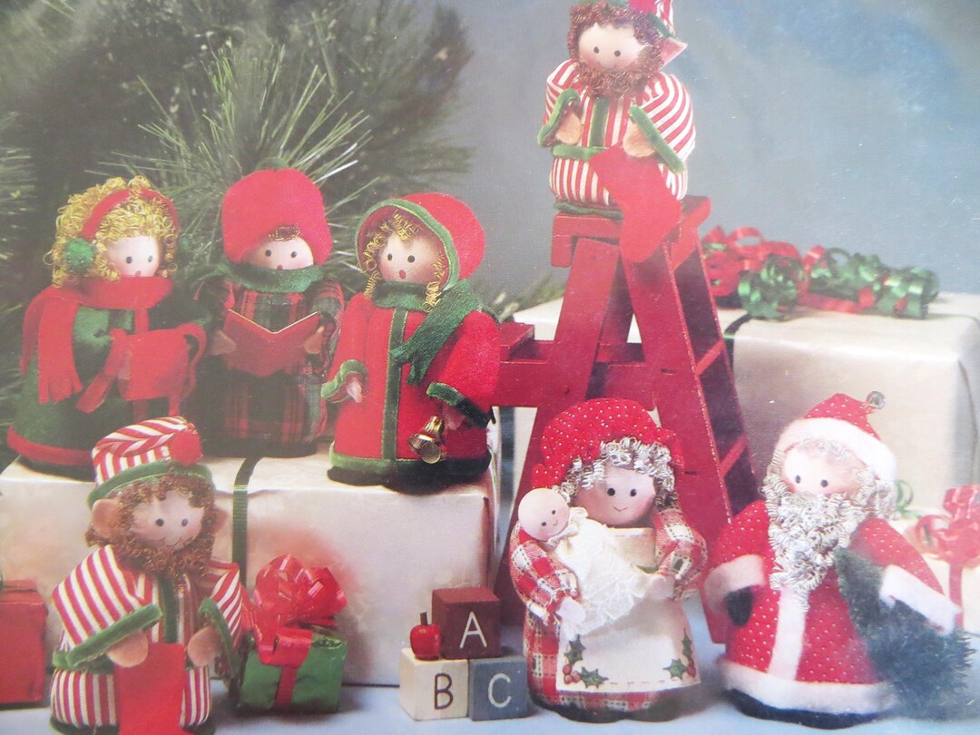 Luv N Stuff Christmas Ornaments Pattern: 4
