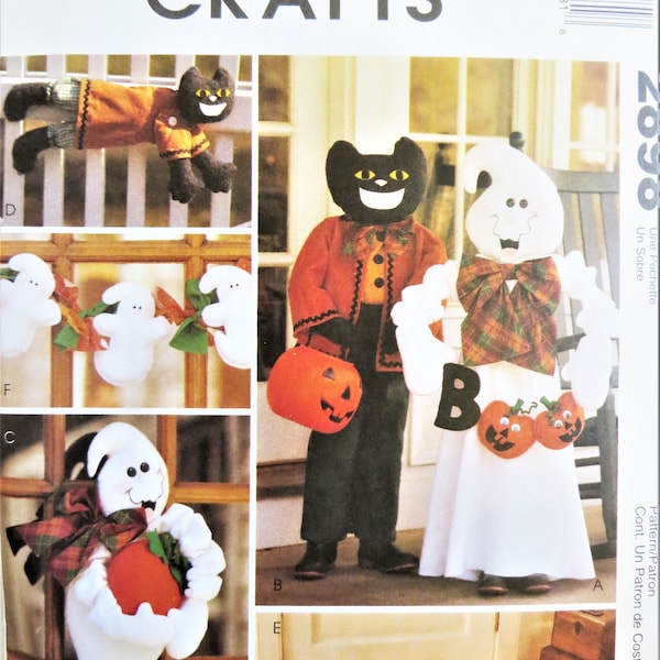Halloween Decorations Sewing Pattern, McCall's Crafts 2898, Greeters Ghosts Wall Hanging, Draft Dodger Garland, uncut