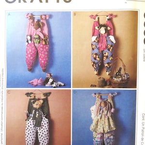 McCall&#39;s 9668 Sewing Pattern for Hanging Plastic Bag Holders, Bear Cow Cat Bunny Whimsical Kitchen Accessories, uncut paper pattern