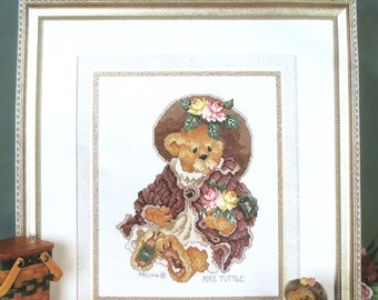 Boyd's Bears and Friends Mrs Tuttle Counted Cross Stitch CHART and 28 Ct LINEN Evenweave, 14 x 16," Stoney Creek Leaflet BB007, Bear Roses