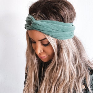 SPRUCE SCRUNCH HEADBAND, Extra Wide Headband, Turban Headband, Extra Wide Jersey Headband, Boho Headband, Boho head wrap (women, teen girls)