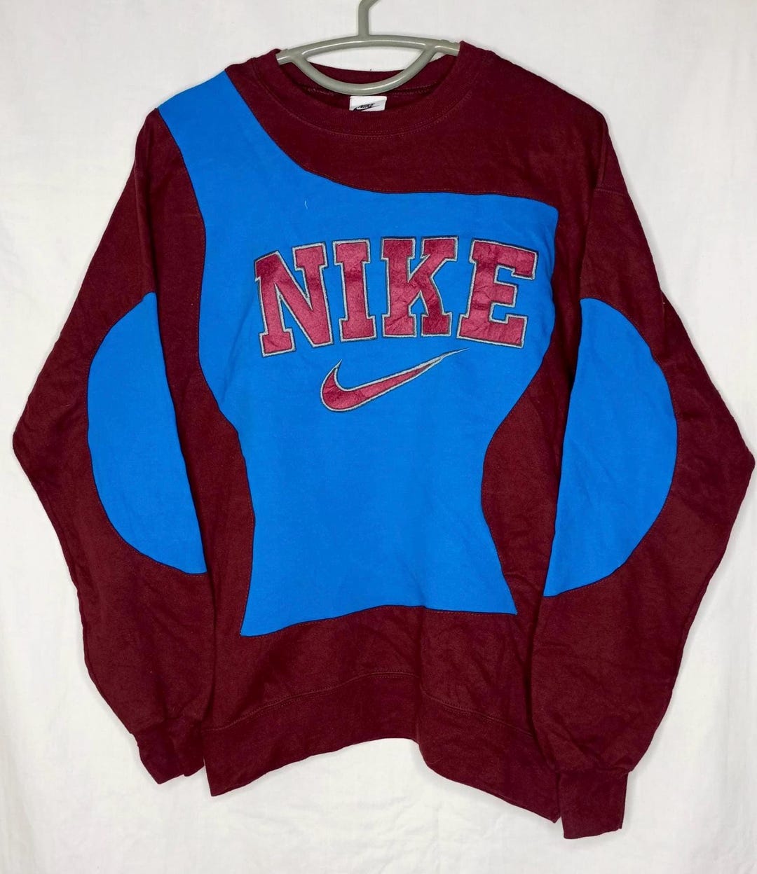 Retro Nike Sweatshirt