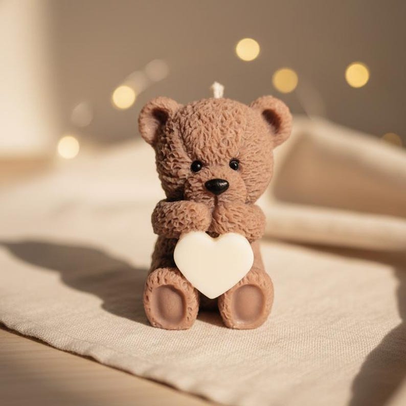 Teddykerze mit Herz · kleine Bärenkerze · Geschenk für Freundin · Valentinstaggeschenk · Cute Teddy Bear Candle Klein ohne Box