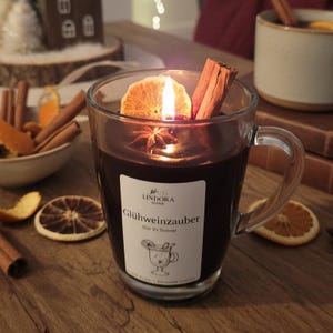 Glühweinzauber – Zeit für Wärme ・realistische Glühweinkerze im Glas ・Winterliche Duftkerze ・Weihnachtsdeko & Geschenkidee