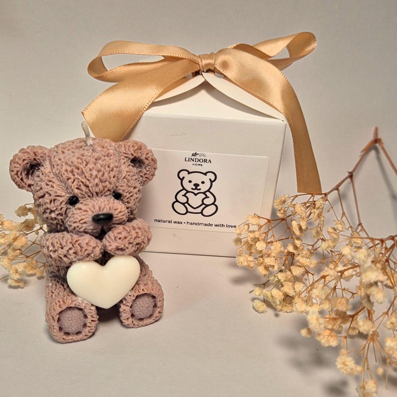 Teddykerze mit Herz · kleine Bärenkerze · Geschenk für Freundin · Valentinstaggeschenk · Cute Teddy Bear Candle Groß mit Box