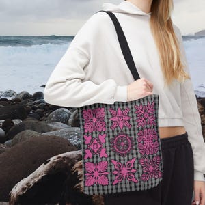 Kapa Tapa Hawaiian Quilt Palaka Print Tote Bag, Pink & Black | Carryall, Perfect for Shopping, Beach Days, Gifts, Everyday Use, Eco-Friendly