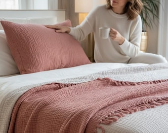Muslin Blanket: 4 Layered Gauze Cotton Throw, Lightweight Sofa Bedspread Blanket