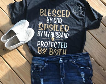 Blessed Spoiled Protected Glitter Vinyl Shirt, Geschenk für Sie