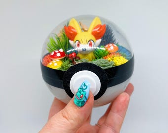 LIGHT UP Fennekin Pokeball Terrarium