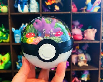 LIGHT UP Gligar Terrarium Pokeball