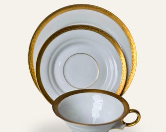 Seltmann Weiden Porcelain Trio: filiżanka do herbaty ze złotym rantem, spodek, talerzyk – niemiecka elegancja lat 50. XX wieku