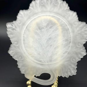 Fenton Frosted Glass Leaf Dish
