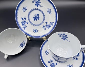 Spode Copeland Gloucester Pattern Teacups and Saucers Set of Two