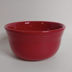 Homer Laughlin Fiesta Gusto Bowl in Scarlet