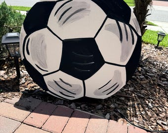 Piñata a forma di pallone da calcio — Fatta a mano / Compleanno a tema pallone da calcio / Piñata personalizzata per feste per bambini, Piñata a forma di pallone da calcio, festa a tema Toy Story