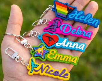 Benutzerdefinierte Gymnastik Schlüsselbund, personalisierte Name Taschenanhänger, Turnerin Geschenk, PVC Schlüsselring, Mädchen Rucksackanhänger, Gymnastik-Team Geschenk, Reißverschluss
