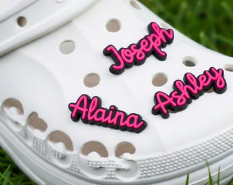 5 Stück benutzerdefinierte Name Croc Charms, Kawaii Katze Schleife Schriftart, personalisierte Schuh Charms Set, niedliche rosa Brief Charms, Geschenk für Kinder, Geburtstagsgeschenk