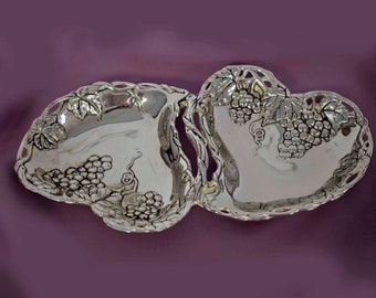 Godinger Silver Double Hearts Tray with Grapevine Motif, Raised Design